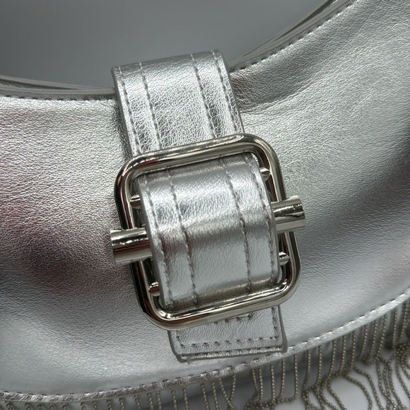 NWT Silver beaded fringe shoulder bag - Picture 4 of 7